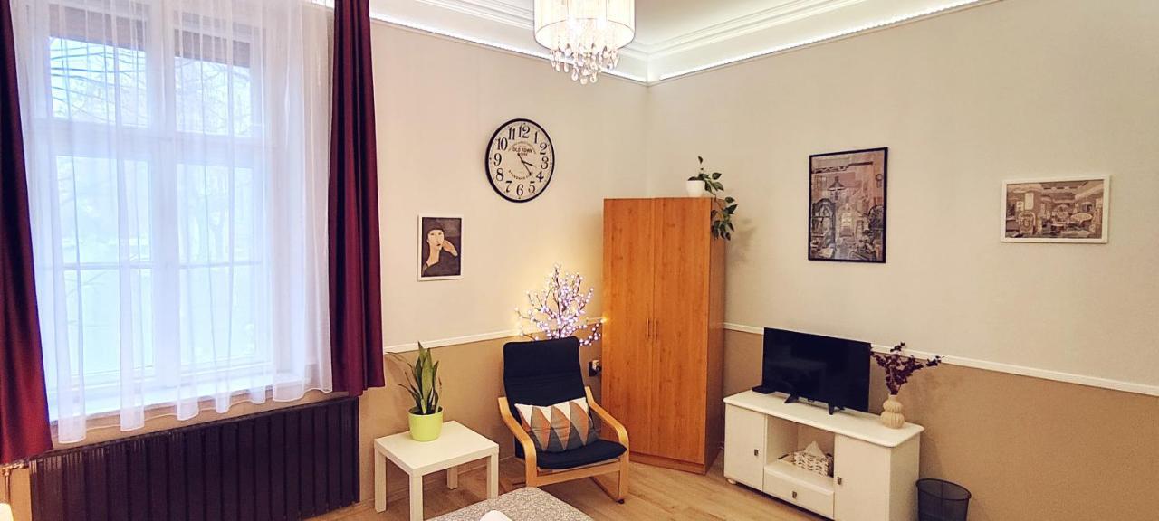 Center Apartman Szeged Bagian luar foto
