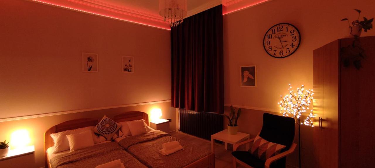Center Apartman Szeged Bagian luar foto