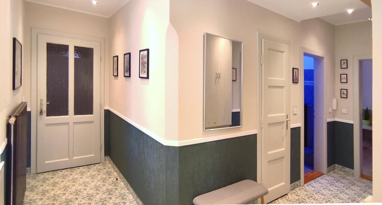 Center Apartman Szeged Bagian luar foto